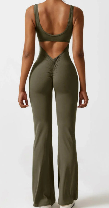 SculptFlow™ Seamless Open-Back Yoga Bodysuit