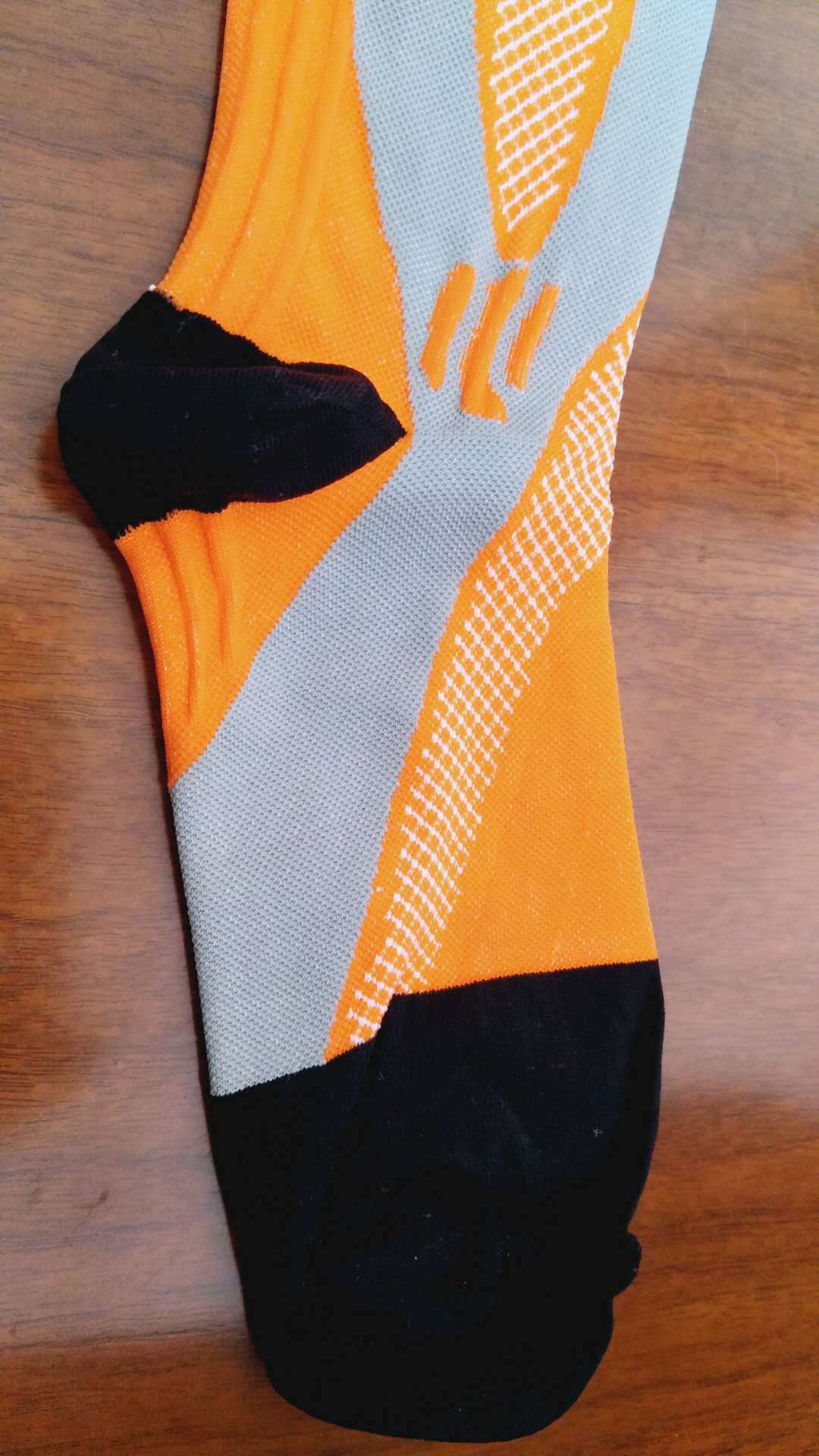 StridePro Graduated Compression Socks – Unisex Athletic Support